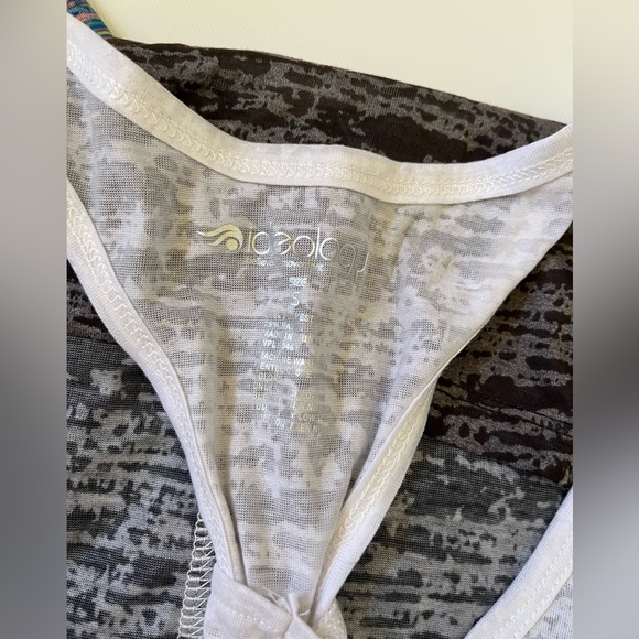 Bundle of Two Activewear tops Size Small - Picture 6 of 7